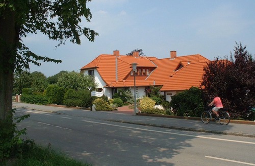 Brodersdorf Apartment | Apartment 'Ferienwohnung Evi Opp - Harmonie' with Private Terrace and Wi-Fi