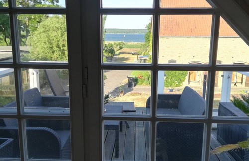 Plau am See Apartment | Apartment 'Ferienwohnung Seeblick' with Lake View, Private Terrace and Wi-Fi