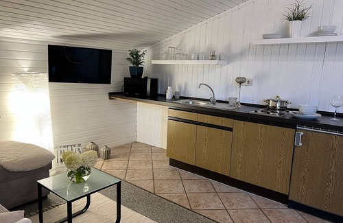 Taxenbach Apartment | Apartment 'Ferienwohnung 5' with Mountain View, Balcony & Wi-Fi