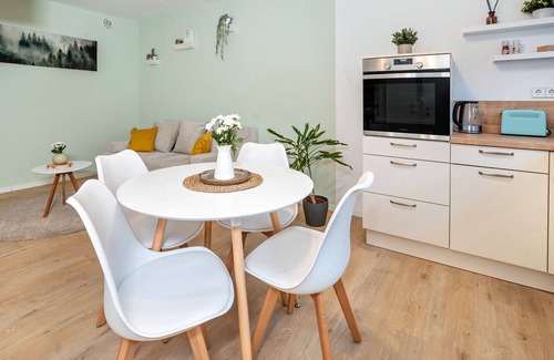 Oberkirch Apartment | Apartment 'Ferienwohnung Familie Busam' with Private Terrace and Wi-Fi