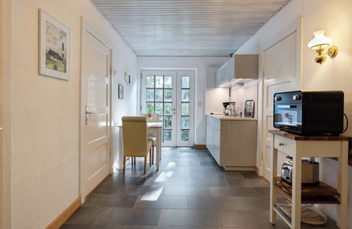 Pellworm Apartment | Apartment 'Ferienwohnung Gartenfreude' with Private Terrace, Private Garden and Wi-Fi