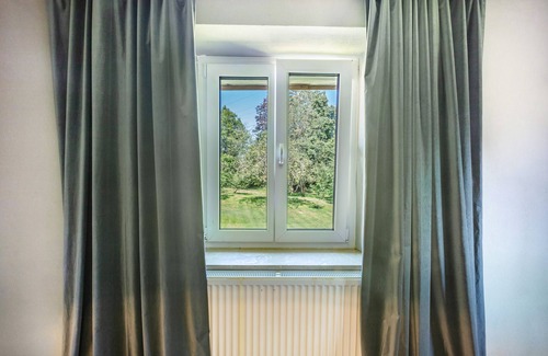 Goerwihl Apartment | Apartment 'Ferienwohnung Auf Dem Wald 4, 2 Per' with Mountain View, Private Terrace and Wi-Fi