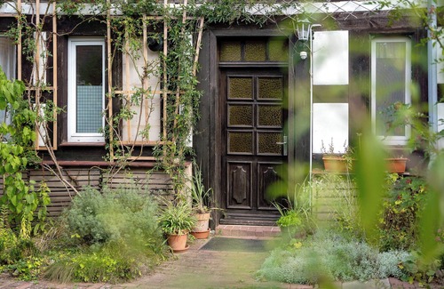 Lychen Apartment | Apartment 'Ferienwohnung Nr 2' with Shared Terrace, Shared Garden and Wi-Fi