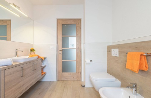 Gais Apartment | Apartment 'Ferienwohnung Eder Apt Neuhaus' with Mountain View, Private Terrace and Wi-Fi