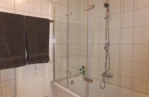 Jena Apartment | Apartment Ferienwohnung Martin Luther, 3 Schlafzimmer, free WiFi, Nähe Zentrum, klimatisiert, hell, offen, sehr schön,