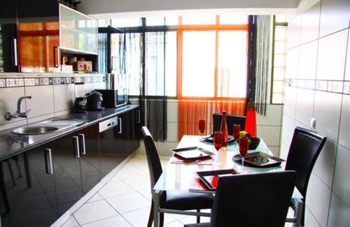 Carvoeiro Apartment | Apartment 'Fernandes' with Mountain View, Wi-Fi and Air Conditioning