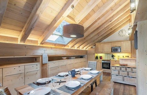 Meribel Villa | Apartment Fontany - Five Bedroom Villa, Sleeps 10