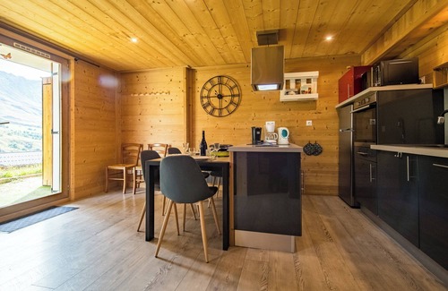 Albiez-le-Vieux Apartment | Apartment for 4 - 6 people in Albiez-Montrond