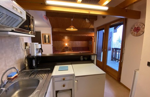 Cohennoz Apartment | Apartment for 4, near slopes and shops, Crest-Voland