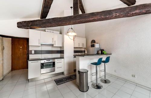 Saint Michel - Mairie Apartment | Apartment for 4 people with view of Fourvière AIL