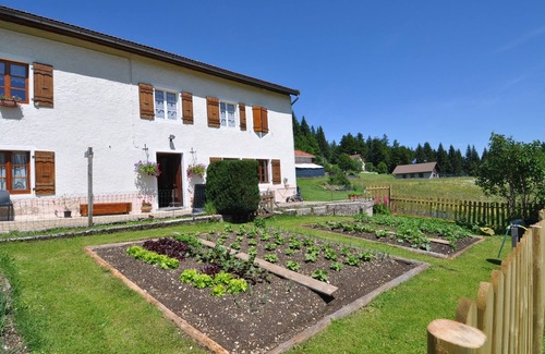 Premanon Apartment | Apartment for 6 people Prémanon near Jouvencelles