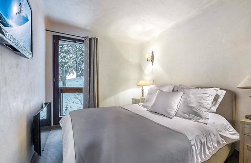 Courchevel Villa | Apartment Alaska - Four Bedroom Villa, Sleeps 8