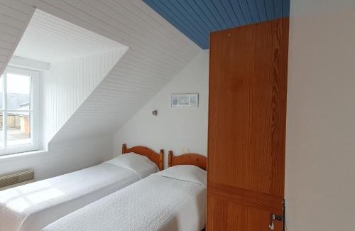 Saint-Jouan-des-Guerets Apartment | Apartment Le Renard by Interhome
