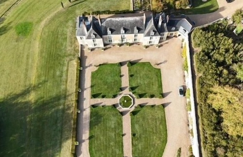 Saint-Paterne-Racan Apartment | Apartment-Apartment-Wet room-Garden view