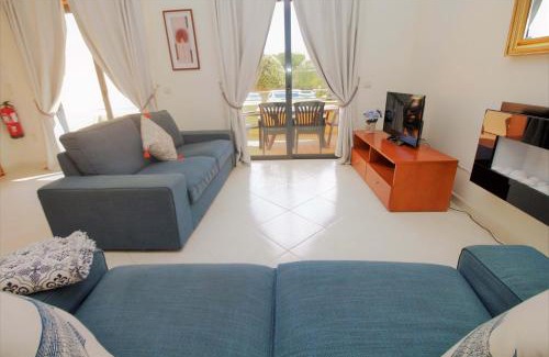 Pata de Baixo Apartment | Apartment Garcas Lounge - By Dalma Portuguesa
