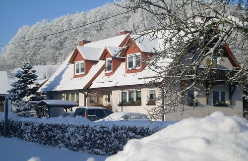 Waltersdorf Apartment | Apartment "Garden View" - Apartments Landhaus Böhmer