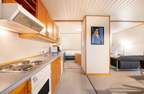 Rodenas Apartment | Apartment 'Gartenwohnung' with Shared Garden and Wi-Fi