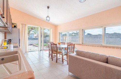 Granelli Apartment | Apartment 'Gelso' with Private Terrace, Wi-Fi and Air Conditioning