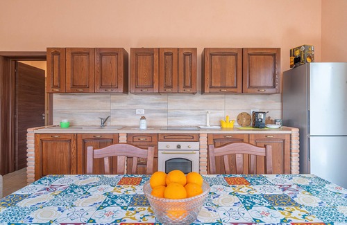 Granelli Apartment | Apartment 'Gelso' with Private Terrace, Wi-Fi and Air Conditioning