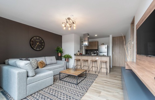 La Aguacatala Apartment | Apartment Go Living & Suites by HOUSY HOST