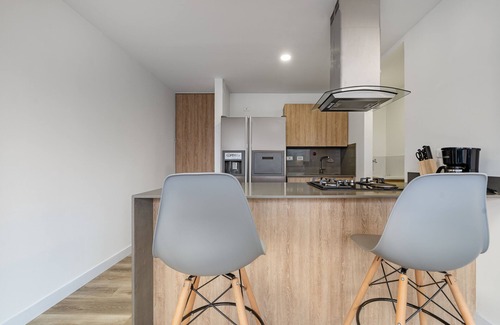 La Aguacatala Apartment | Apartment Go Living & Suites by HOUSY HOST
