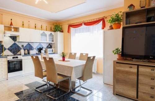 Balatonszemes Apartment | Apartment Gyula by Interhome