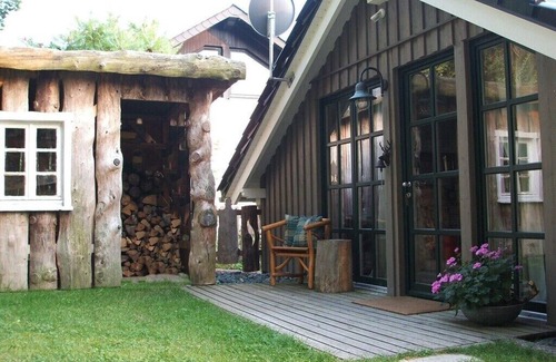 Olsberg Apartment | Apartment 'Haus Waldesruh' with Private Terrace, Private Garden and Wi-Fi
