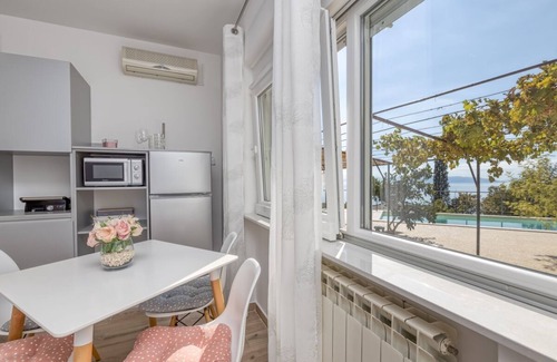 Rijeka Apartment | Apartment Happy sound (72101-A1) - Rijeka