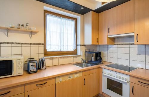 Schuttdorf Apartment | Apartment Haus Kitzsteinhorn by Interhome