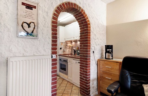 Suederhafen Apartment | Apartment 'Haus Lith Deichblick' with Sea View, Private Terrace and Wi-Fi