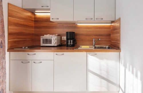 Burgusio Apartment | Apartment 'Haus Peer A 2' with Mountain View, Private Terrace and Wi-Fi