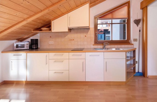 Burgusio Apartment | Apartment 'Haus Peer B3' with Mountain View, Private Terrace and Wi-Fi