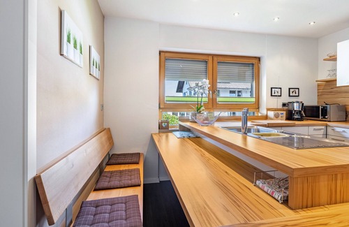 Loffingen Apartment | Apartment 'Haus Regina' with Shared Garden, Balcony and Wi-Fi