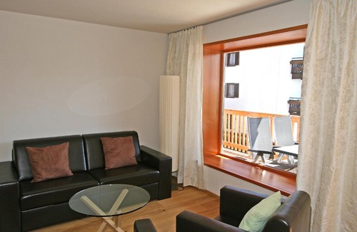 Thumersbach Apartment | Apartment Haus Sonne by Interhome