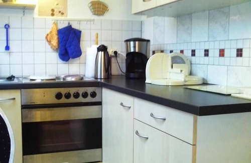 Emmerzhausen Apartment | Apartment Hees - Large apartment