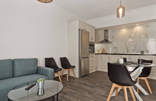 Karpathos Apartment | Apartment 'Helios 2' with Sea View, Wi-Fi and Air Conditioning