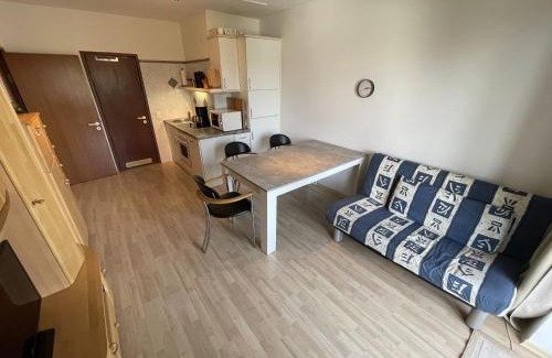 Herdecke Apartment | Apartment Herdecke mit Pool und Solarium
