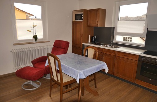 Engen Apartment | Apartment 'Hewenpanorama 2' with Mountain View, Shared Terrace and Wi-Fi