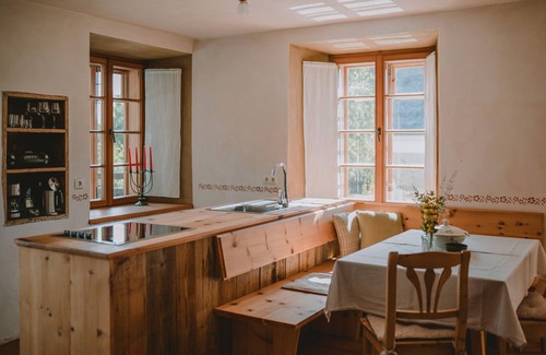 Tesimo Apartment | Apartment 'Hof Neuhaus Sebastion' with Mountain View, Garden & Wi-Fi