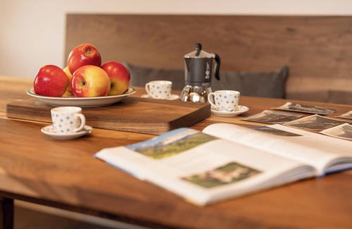 Renon Ski Chalet | Apartment 'Hofer Hitt 2' with Mountain View, Shared Garden and Wi-Fi
