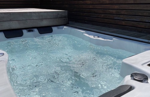 Fischbach bei Dahn Apartment | Apartment HOLZWURM with outdoor whirlpool & panorama sauna