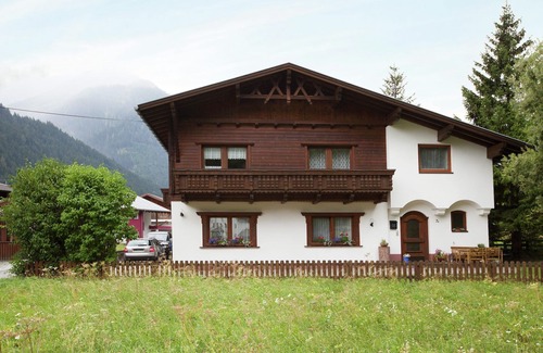 Pettneu am Arlberg Apartment | Apartment in Pettneu near St. Anton Ski Slopes