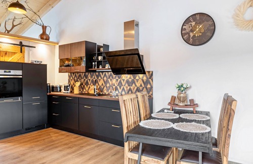 Klosterlangheim Apartment | Apartment 'Im Garten Gottes' with Lake View, Wi-Fi and Air Conditioning