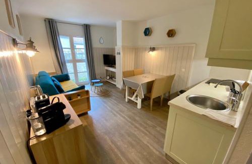 Saint-Martin-de-Re House | Apartment in 4 residence with heated swimming pool parking