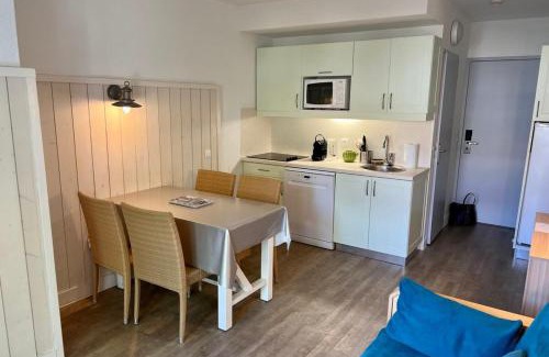 Saint-Martin-de-Re House | Apartment in 4 residence with heated swimming pool parking