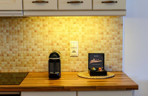 Kastraki Apartment | Apartment In A Hotel '9 Muses - Erato, Euterpe -' with Sea View, Wi-Fi and Air Conditioning
