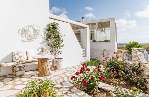 Agkidia Apartment | Apartment In A Hotel 'Aeolos Thalia Suite' with Sea View, Wi-Fi and Air Conditioning
