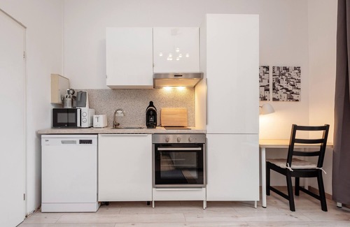 Kreuzberg Apartment | Apartment In A Hotel 'Cosy Apartment Nähe Potsdamer Platz' with Wi-Fi