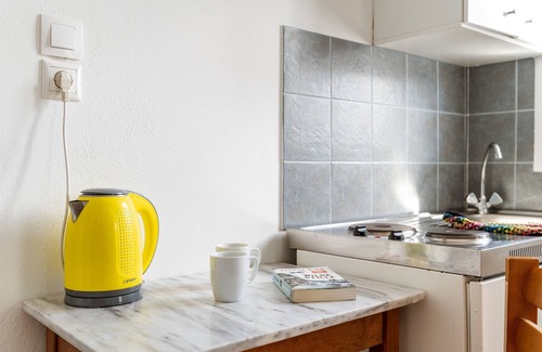 Paros Apartment | Apartment In A Hotel 'Livadia Studio A Paros' with Sea View, Wi-Fi and Air Conditioning