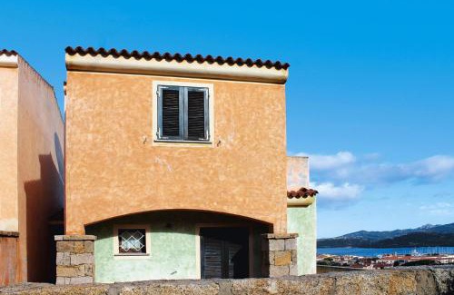 La Conia Apartment | Apartment in Cannigione near Sea Beach